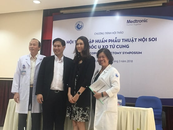 Chủ tịch ngân hàng lưu trữ tế bào gốc và B.S CKII Nguyễn Bá Mỹ Nhi 