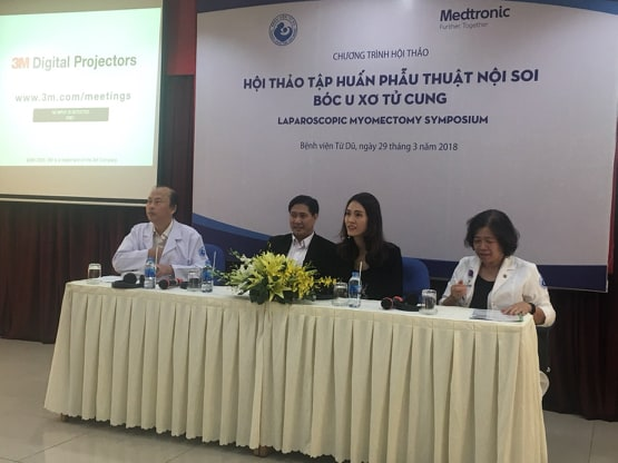 chủ tịch ngân hàng lưu trữ tế bào gốc tại hội thảo